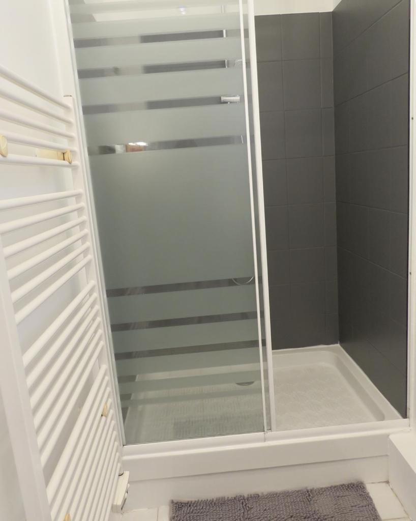 Le Skandi - 28 M² Renove Entre Gare & Centre-Ville Vichy Exterior foto
